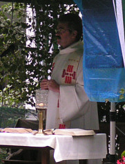 Pfarrer Weber von der St. Andreas Gemeinde